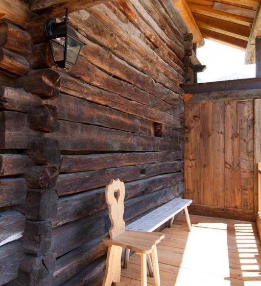 پانسیون L Aroula Rooms & Restaurant