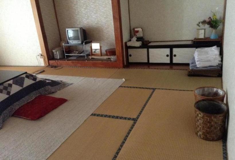 بنسيون Miyasakaya