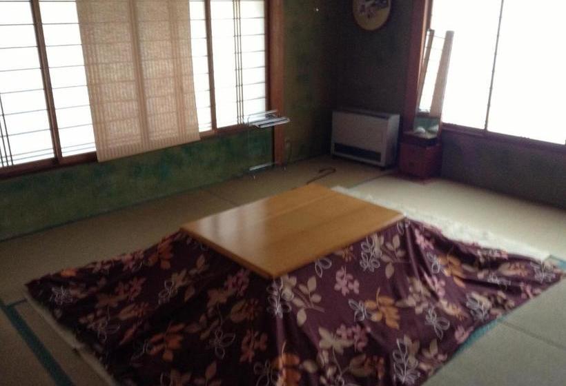 بنسيون Miyasakaya