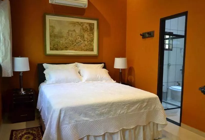 ユースホステル Pousada Villa Das Pedras