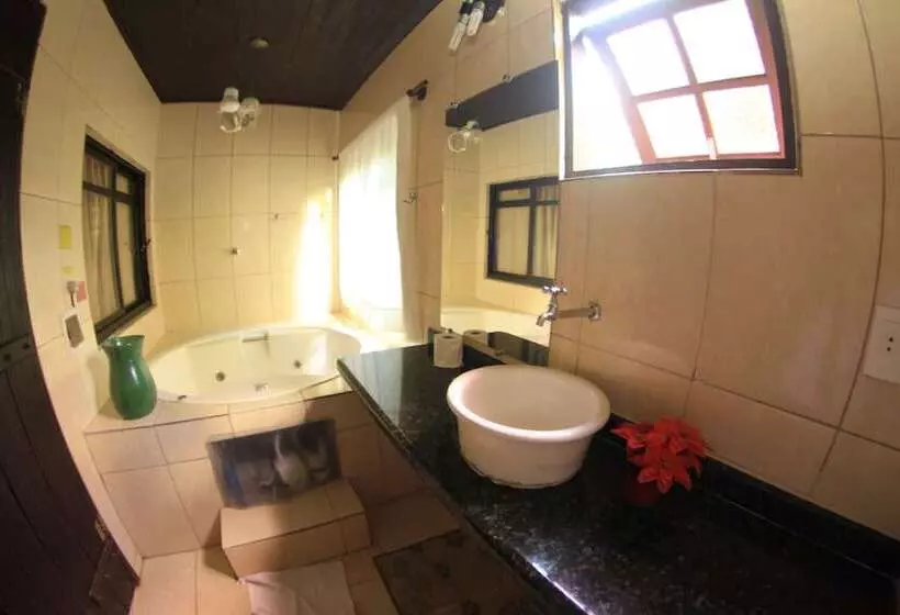ユースホステル Pousada Villa Das Pedras
