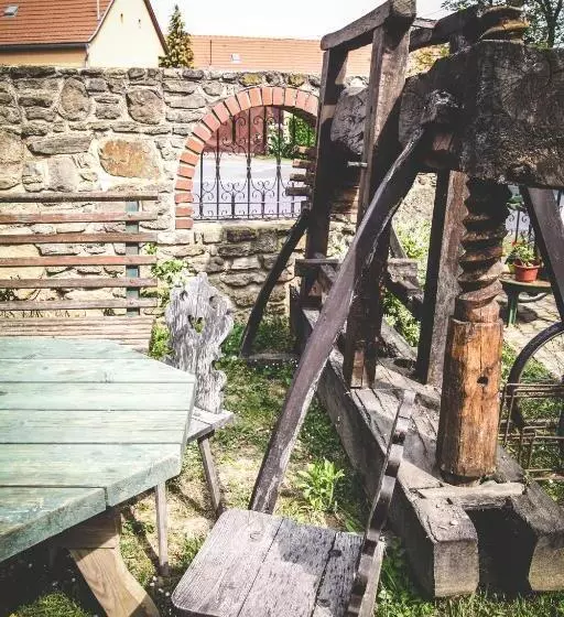 Majatalo Borostyánkert étterem & Vendégház