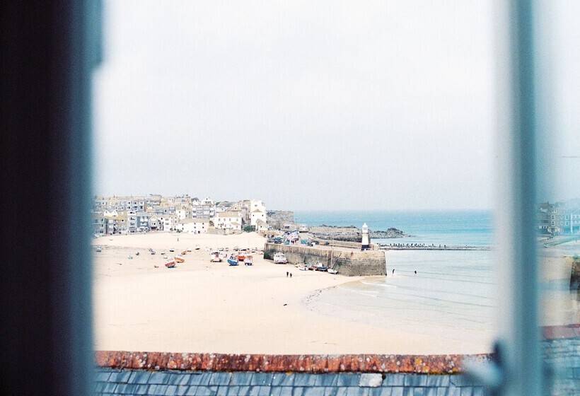 ペンション Trevose Harbour House