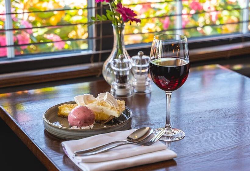 호스텔 Harper S Steakhouse With Rooms, Southampton Swanwick Marina