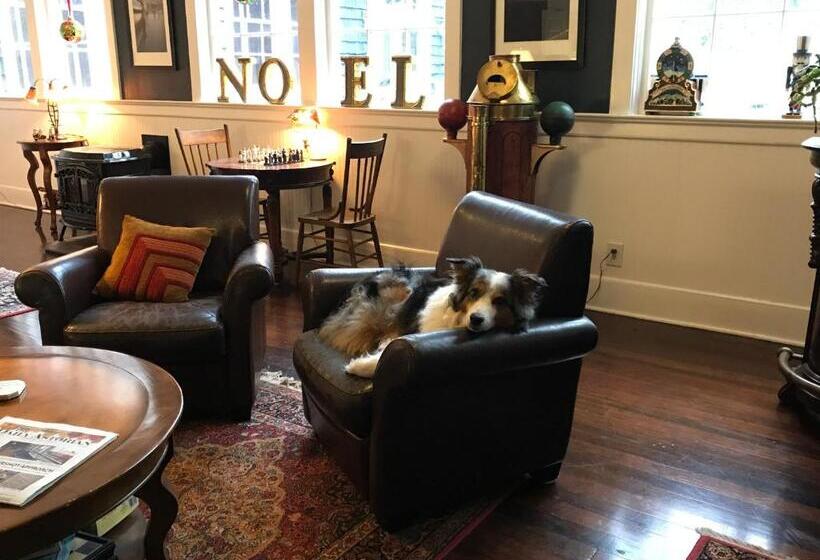 ユースホステル Inn At Harbour Village