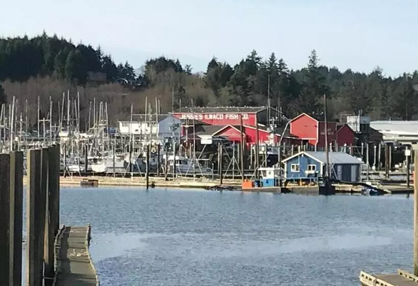 Retkeilymaja Inn At Harbour Village