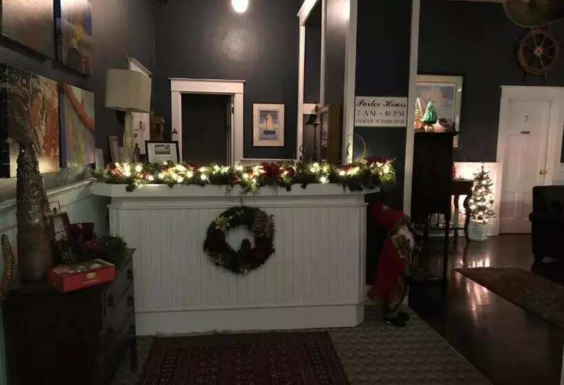 Retkeilymaja Inn At Harbour Village