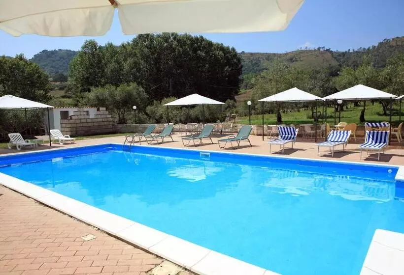 ホテル Il Borgo Sul Lago