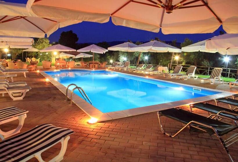 בית מלון כפרי Il Borgo Sul Lago