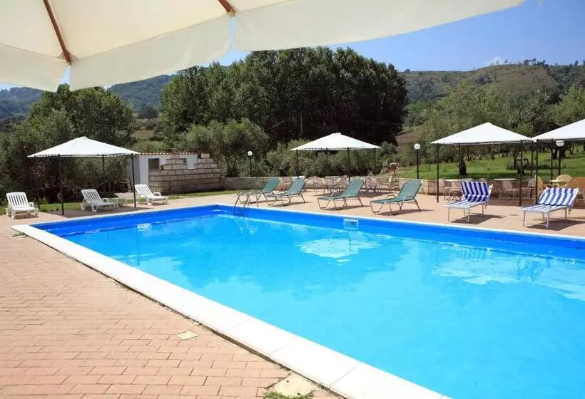 ホテル Il Borgo Sul Lago
