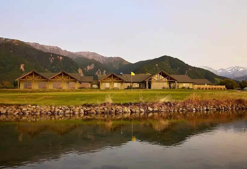 هتل Koura Bay Golf Resort