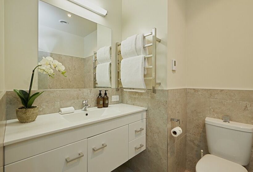 호텔 Koura Bay Golf Resort