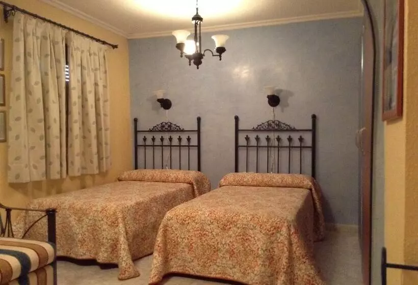 ペンション Alojamiento La Casa Del Brigadier