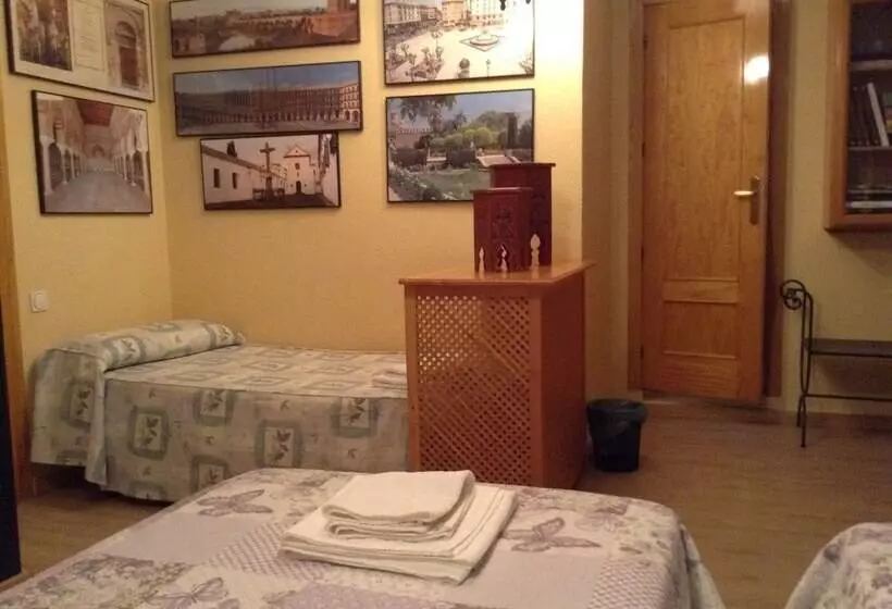 ペンション Alojamiento La Casa Del Brigadier