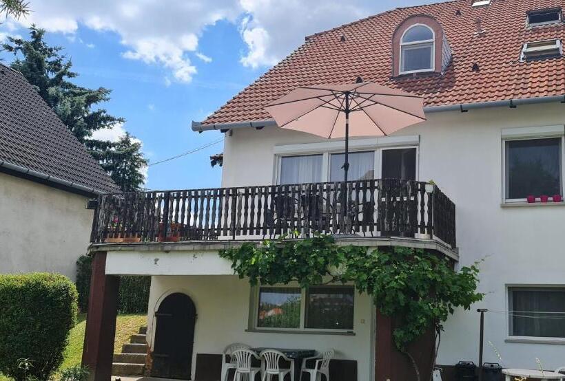 Пансион Arató Vendégház