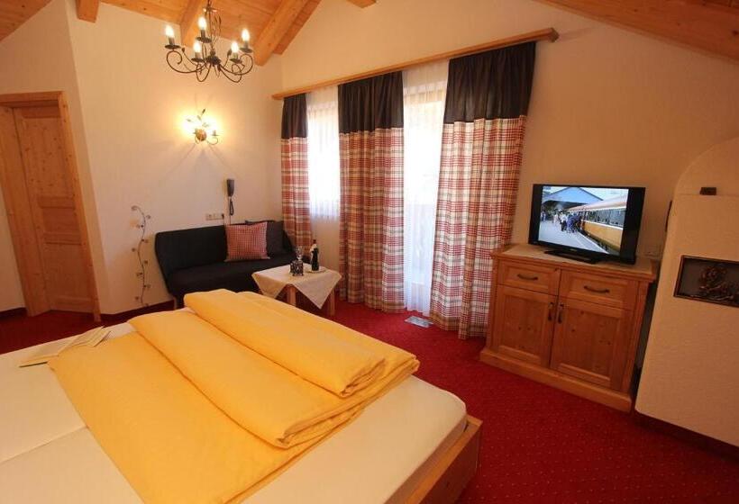 פנסיון Landhaus Lechthaler