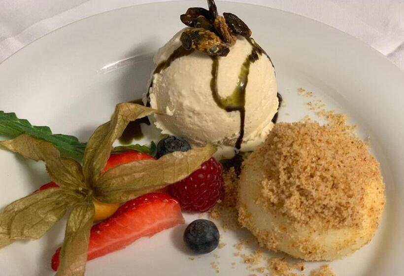 פנסיון Landhaus Lechthaler