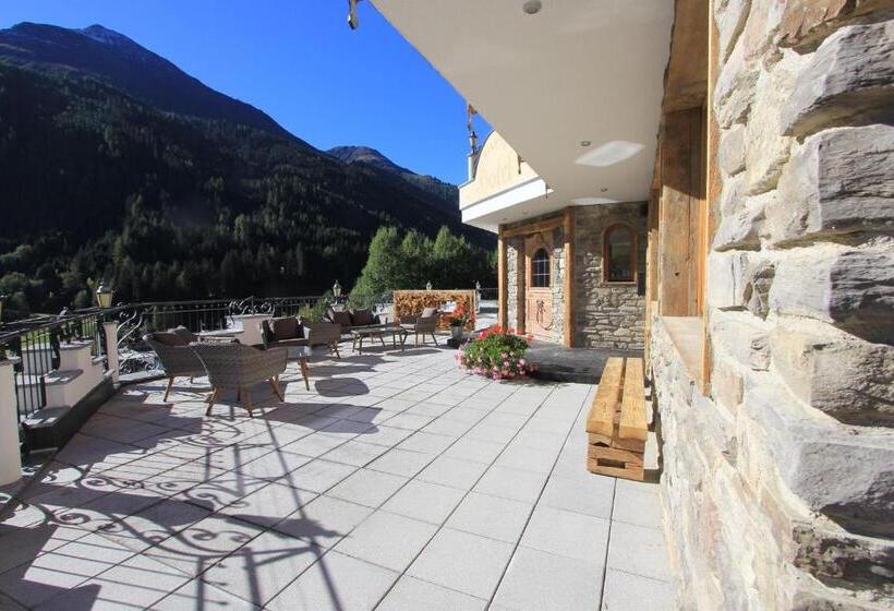 פנסיון Landhaus Lechthaler