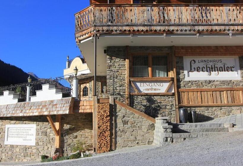 פנסיון Landhaus Lechthaler