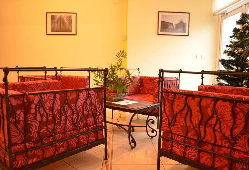 پانسیون Vila Roma