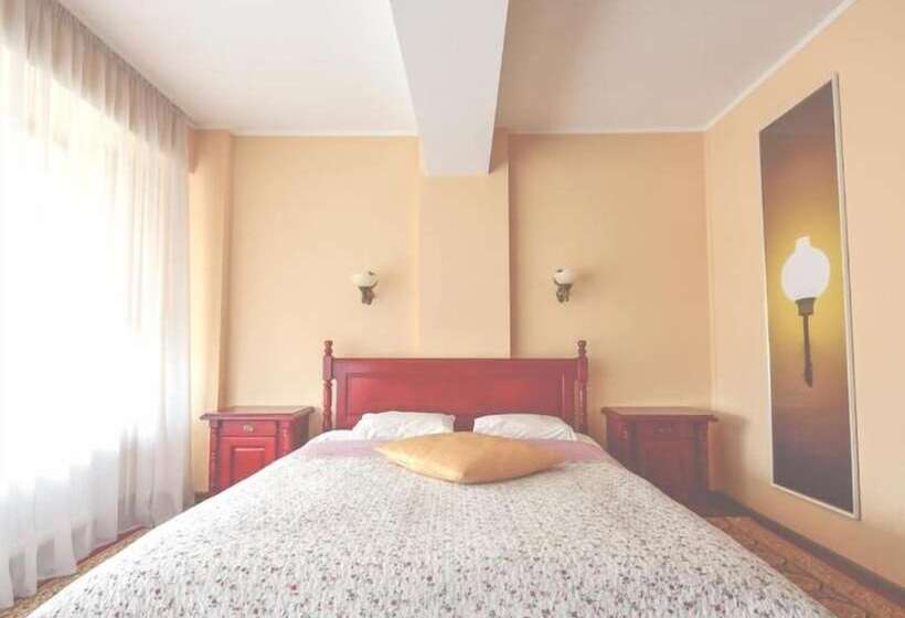 پانسیون Vila Roma