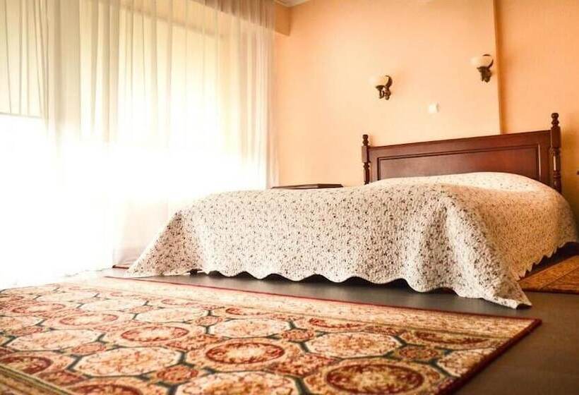 پانسیون Vila Roma