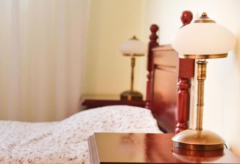 پانسیون Vila Roma