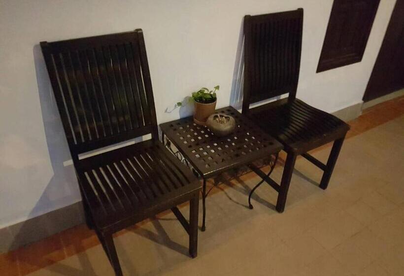 بنسيون Villa Thakhek