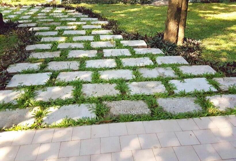 بنسيون Villa Thakhek