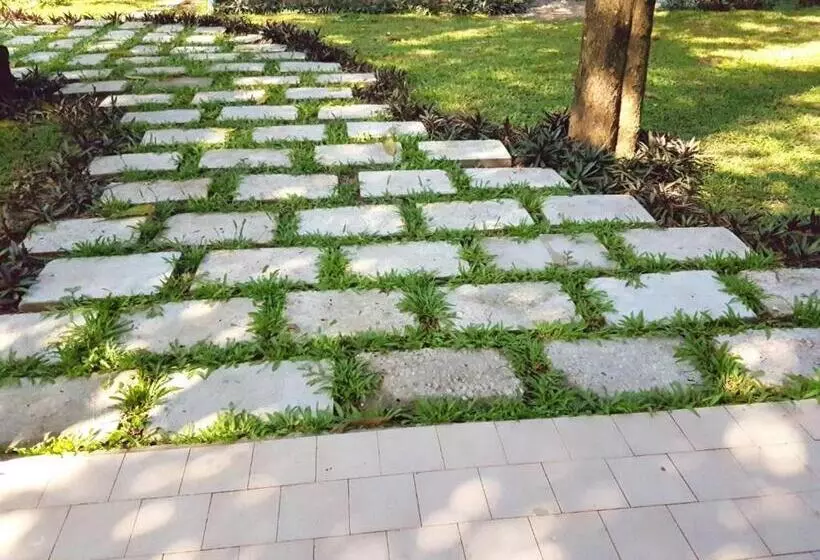 Majatalo Villa Thakhek