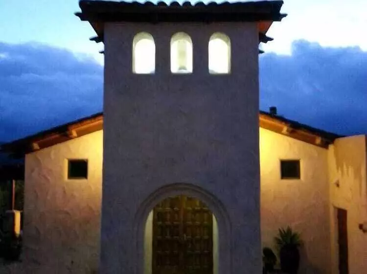 ユースホステル Croad Vineyards   The Inn