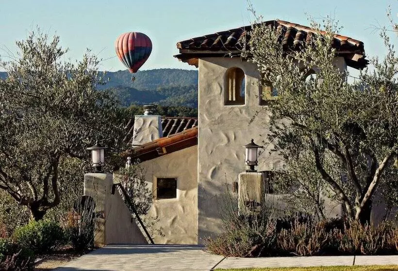 ユースホステル Croad Vineyards   The Inn