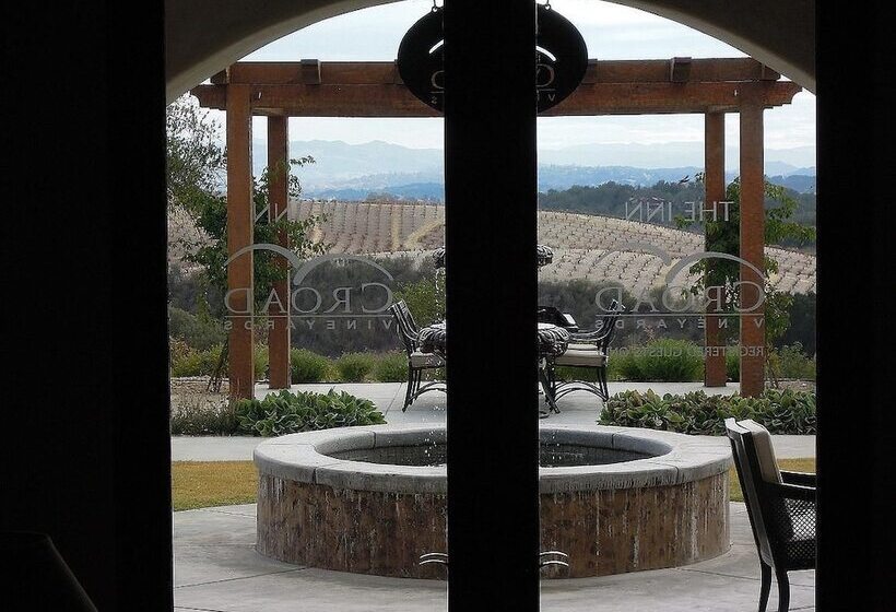 ユースホステル Croad Vineyards The Inn