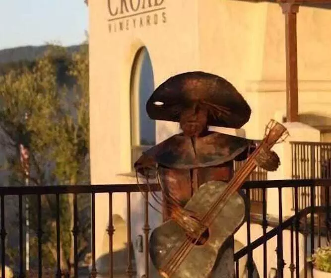 ユースホステル Croad Vineyards   The Inn