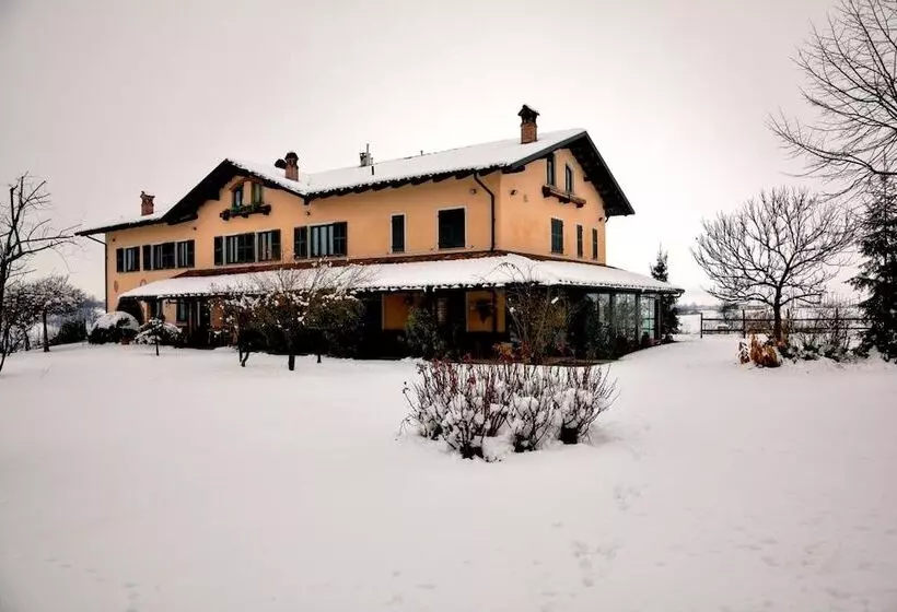 ホテル Cascina Papa Mora