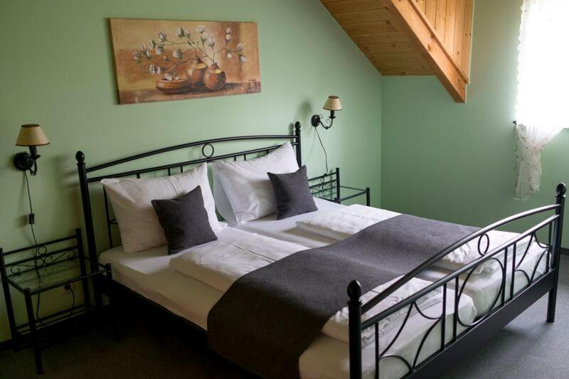 膳宿费 Burgenlandhaus