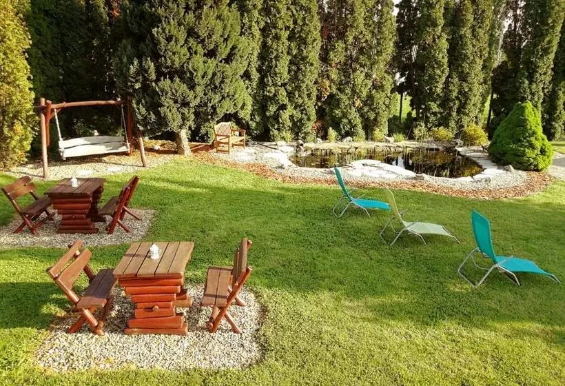 Majatalo Elisoria Apartments