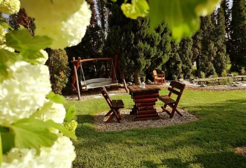 Majatalo Elisoria Apartments