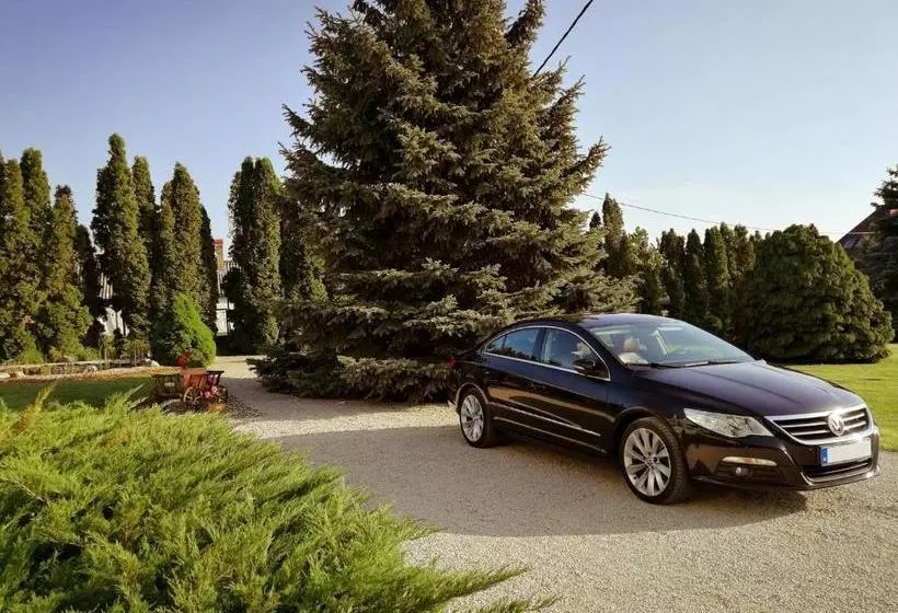 Majatalo Elisoria Apartments