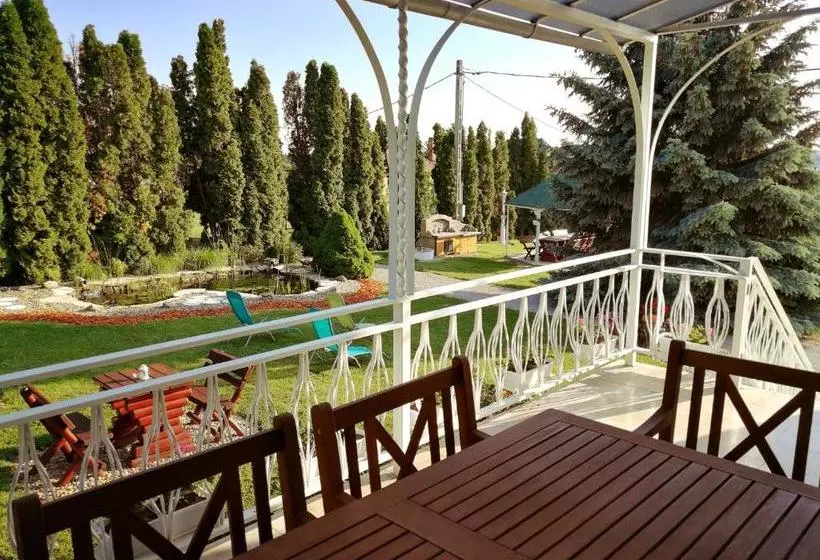 Majatalo Elisoria Apartments