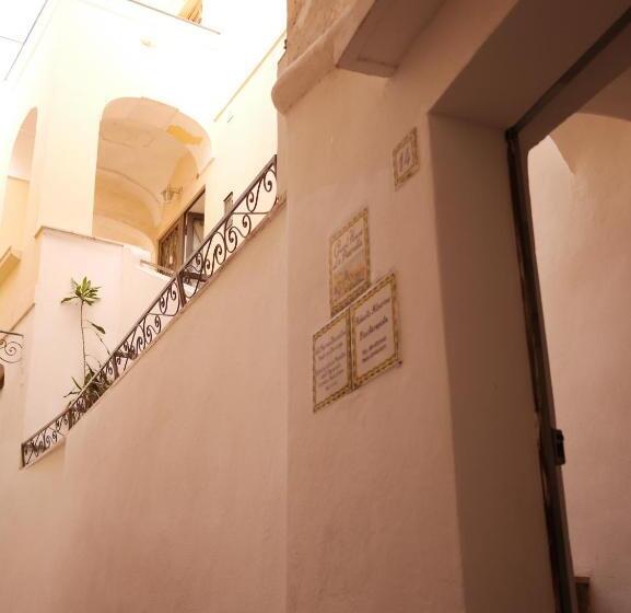پانسیون Guest House La Piazzetta