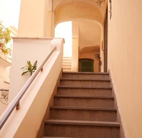 پانسیون Guest House La Piazzetta