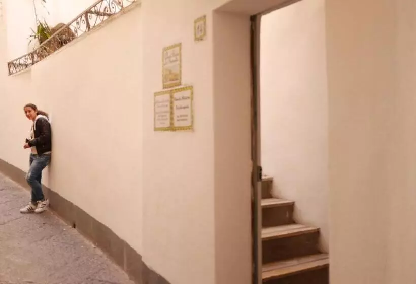 پانسیون Guest House La Piazzetta
