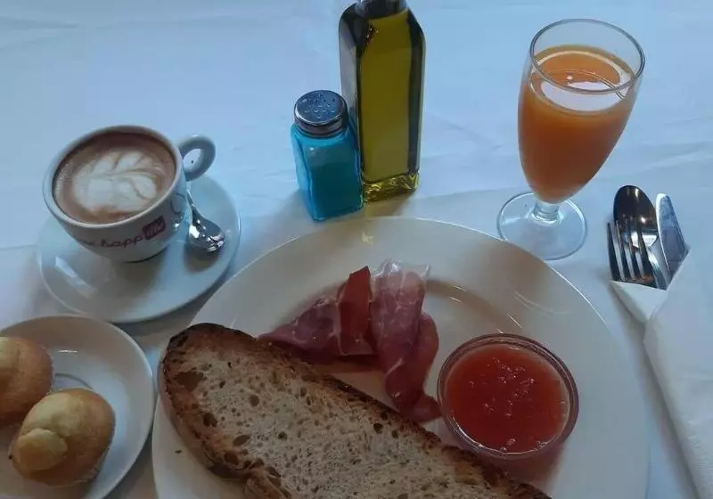 Pension  Hostal Nirvana