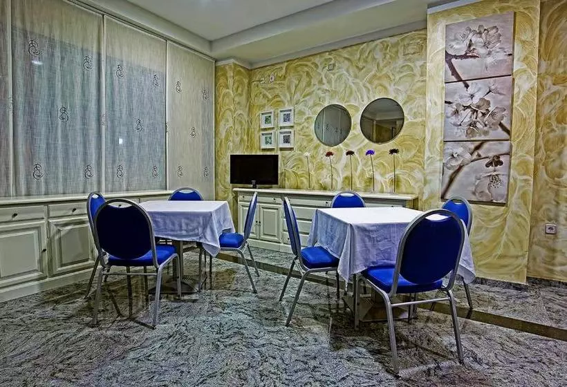 Majatalo Hostal Stop