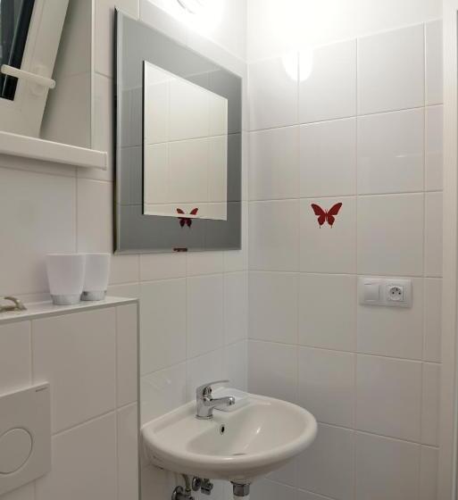 膳宿费 Penzion A Restaurace Pintovka