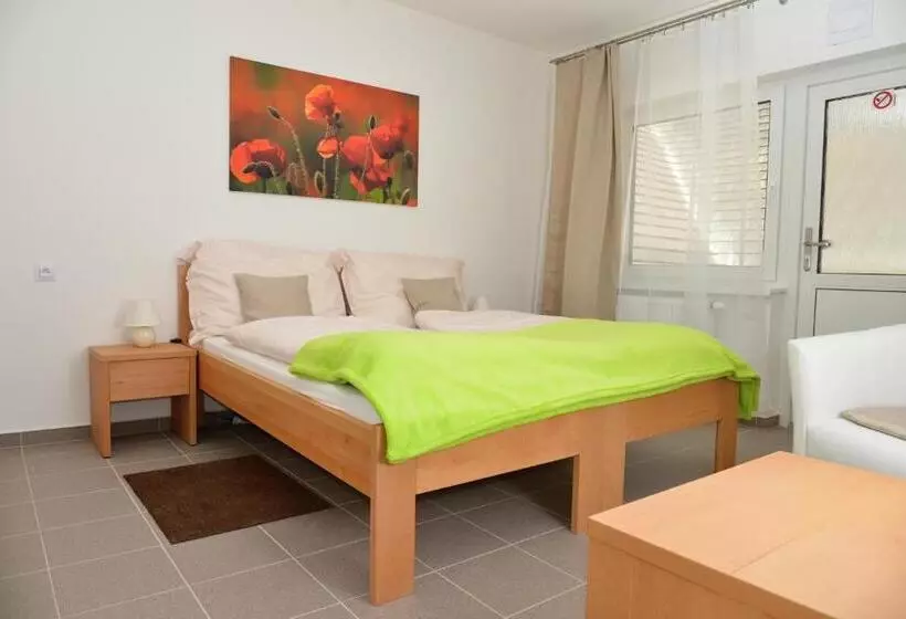 Majatalo Penzion A Restaurace Pintovka