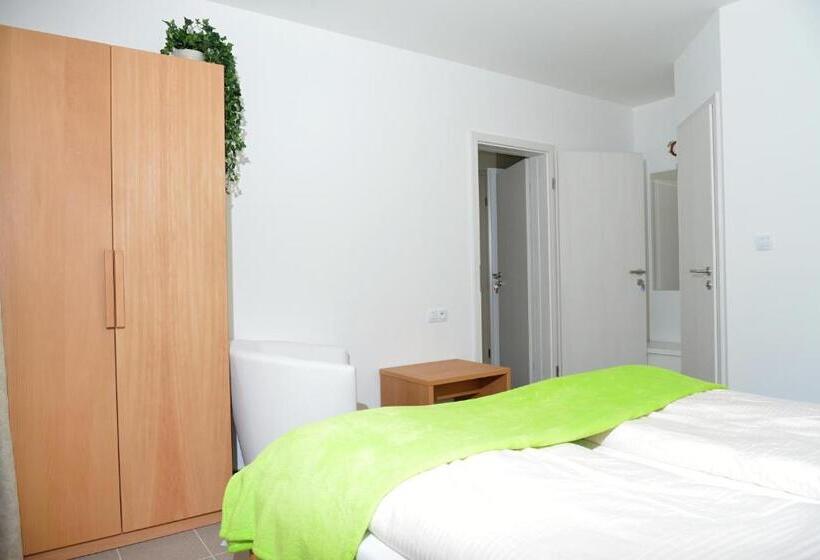 膳宿费 Penzion A Restaurace Pintovka