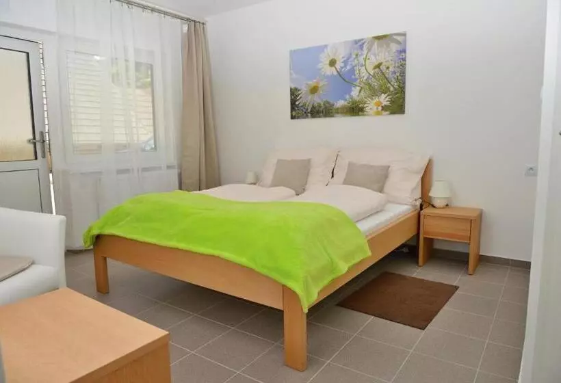 Majatalo Penzion A Restaurace Pintovka