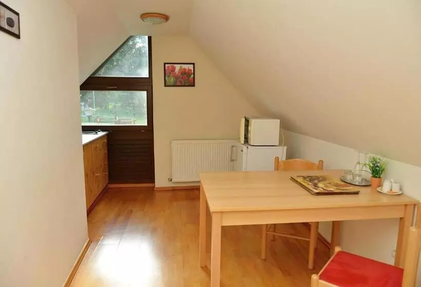 Majatalo Penzion A Restaurace Pintovka